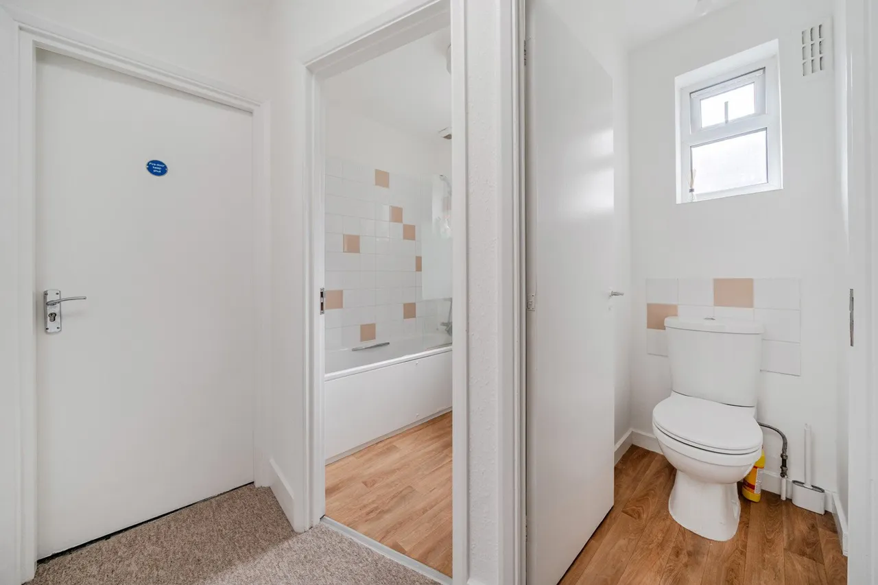 Blythe Vale, SE6, photo 8