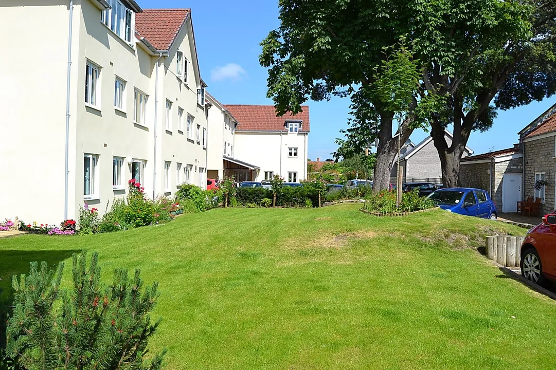Somerton Road, Street, photo 2