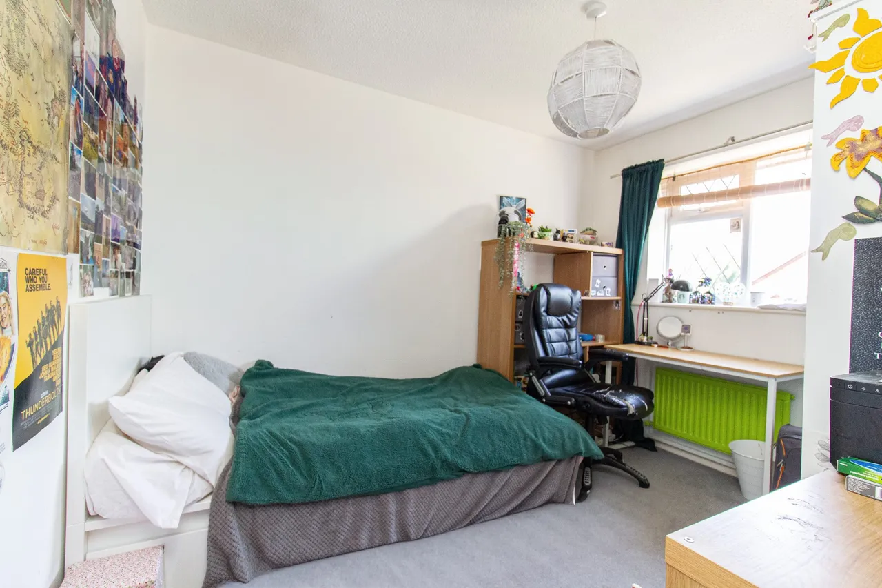 Hawkins Grove, Church Crookham, Fleet, GU51 5TX, photo 9
