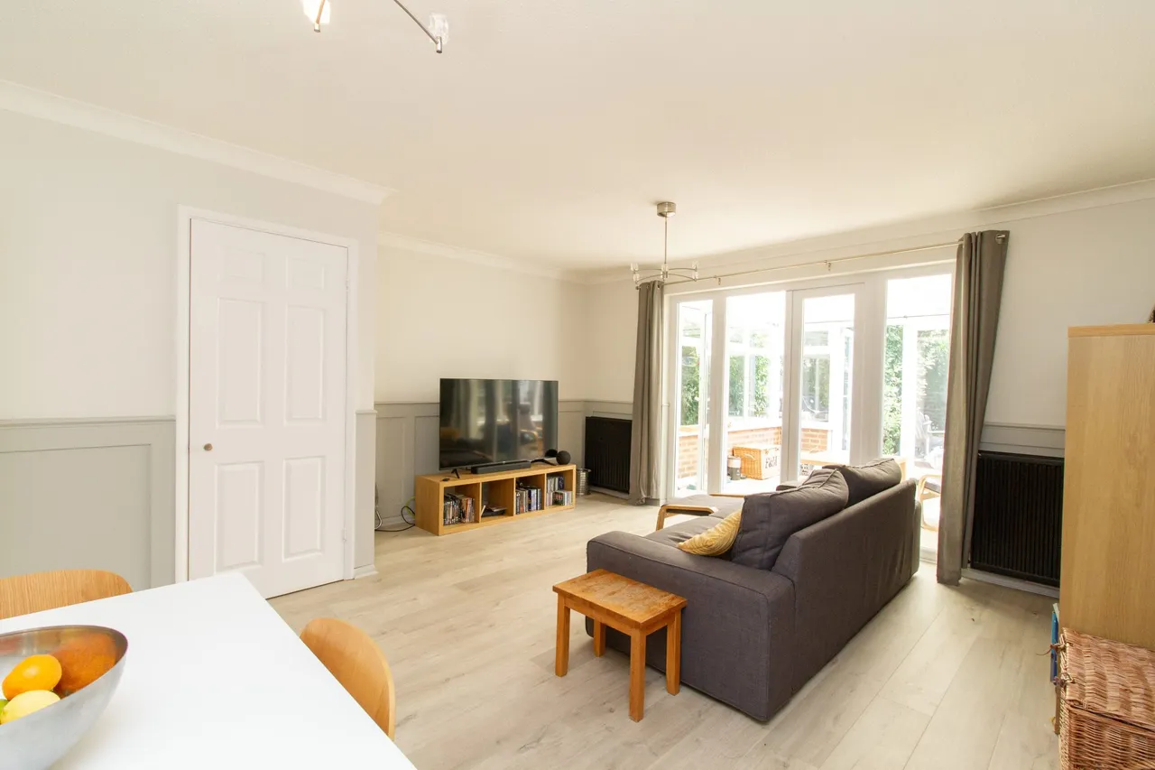 Hawkins Grove, Church Crookham, Fleet, GU51 5TX, photo 4