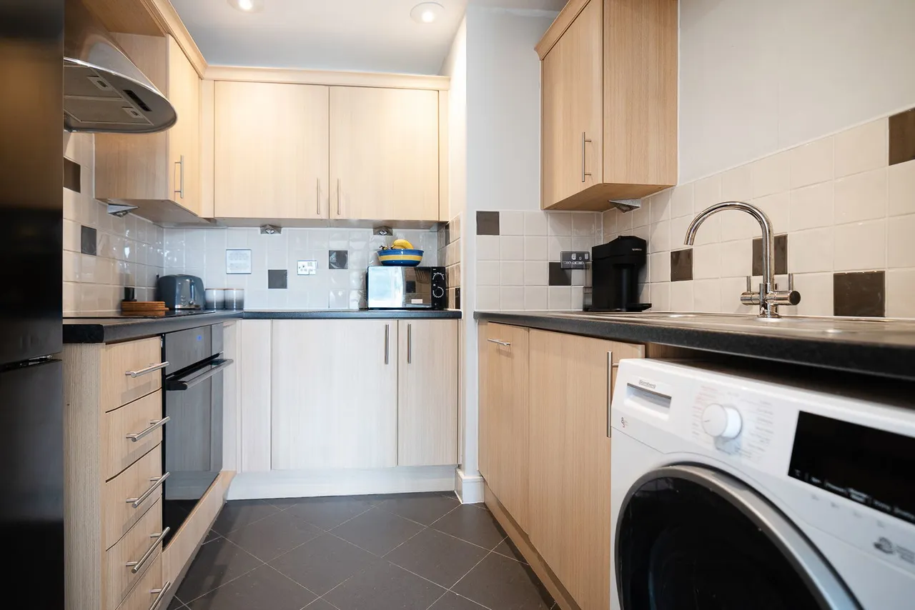 Foxboro Road, Redhill, RH1, photo 4