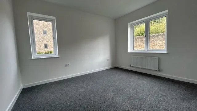 Laver Drive, Chesterfield, S41, photo 5