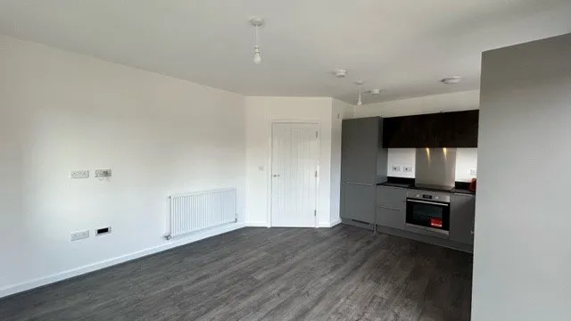 Laver Drive, Chesterfield, S41, photo 4