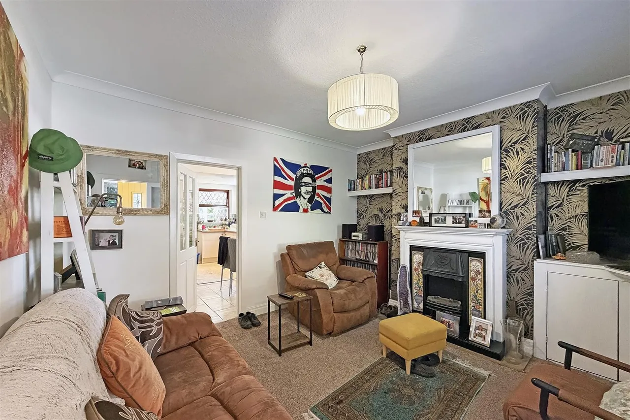 Shady Lane, Baguley, Manchester M23 9NN, photo 2