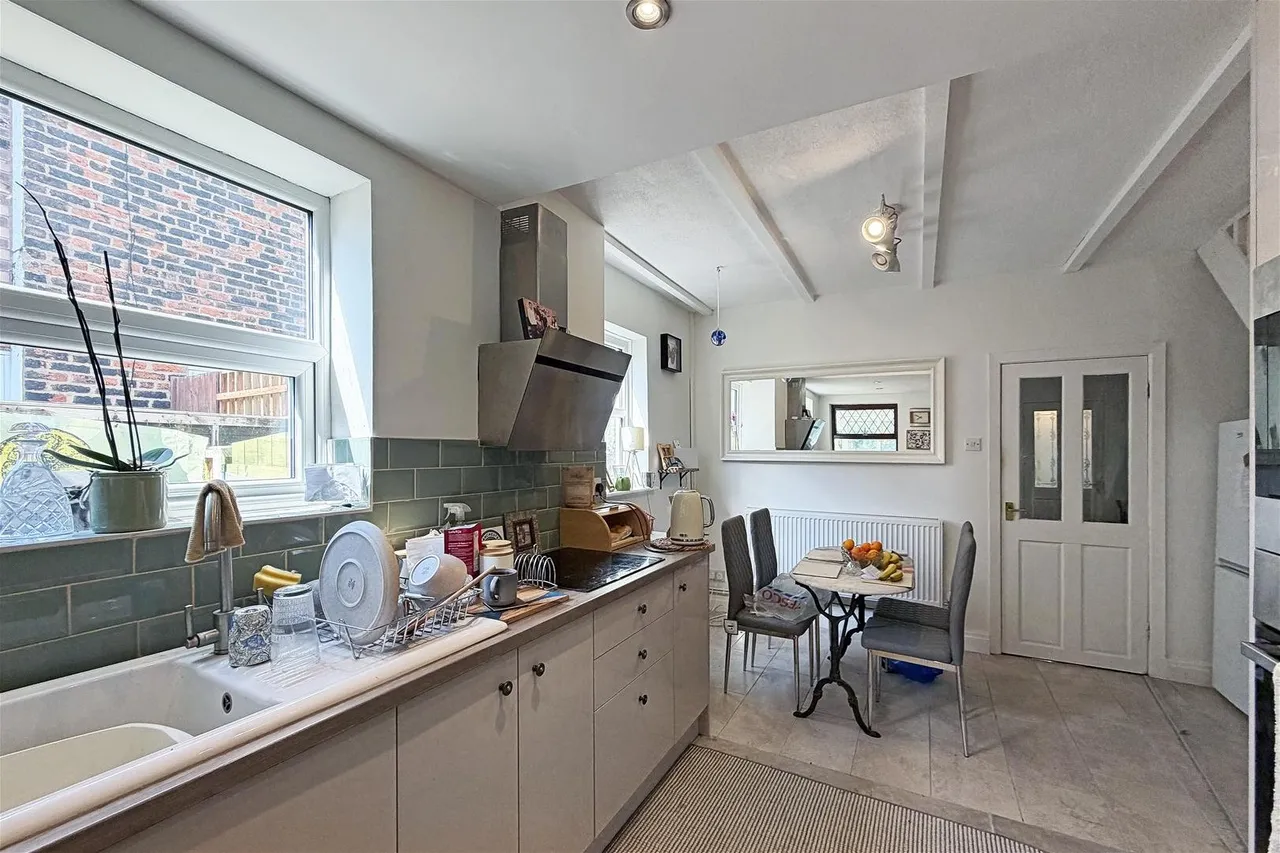 Shady Lane, Baguley, Manchester M23 9NN, photo 11