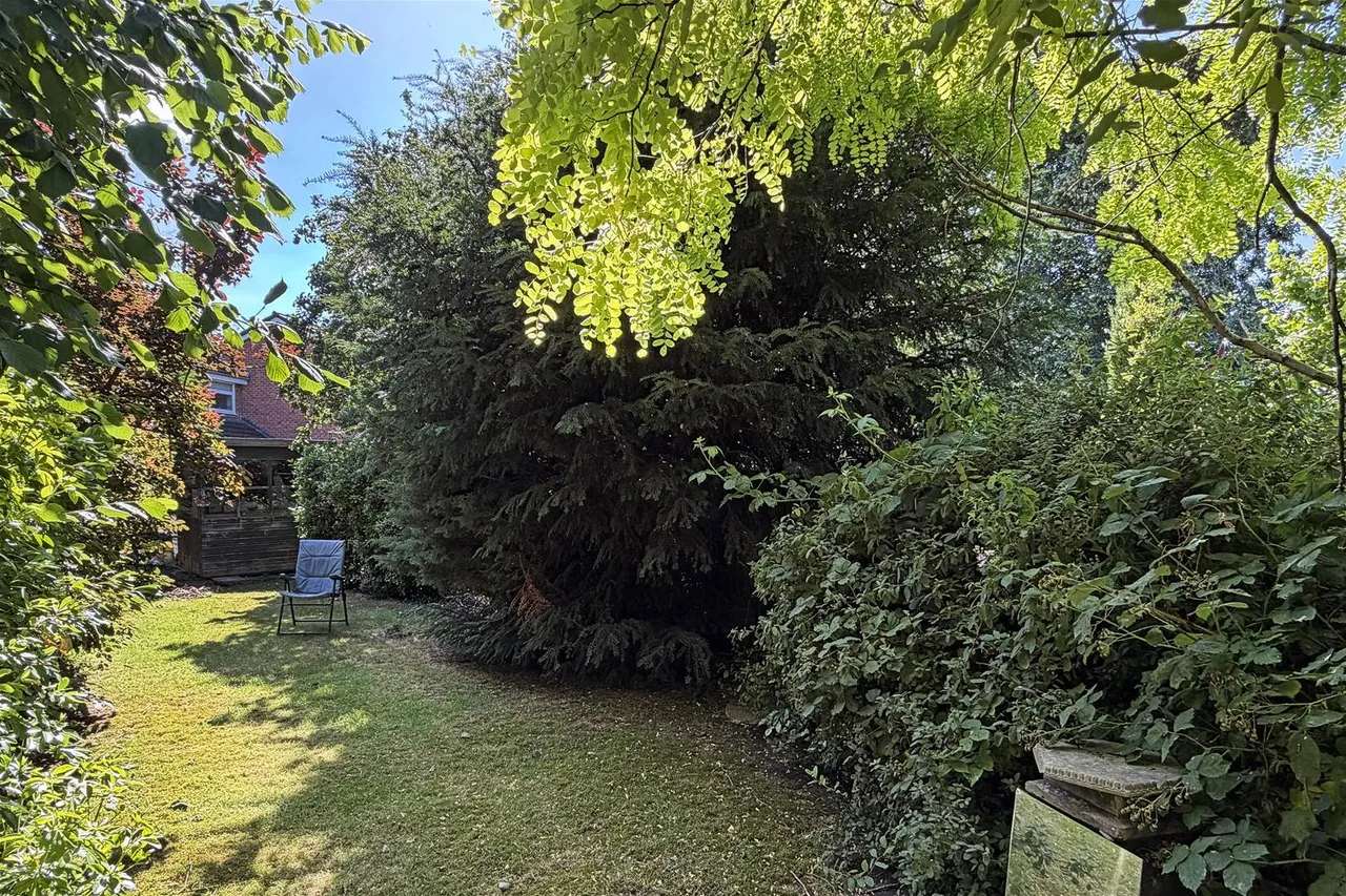 Shady Lane, Baguley, Manchester M23 9NN, photo 19
