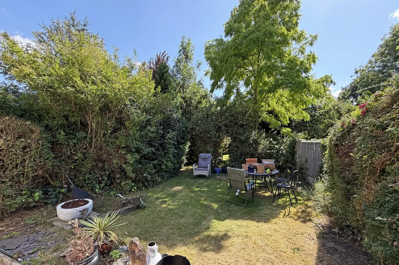 Shady Lane, Baguley, Manchester M23 9NN, photo 7