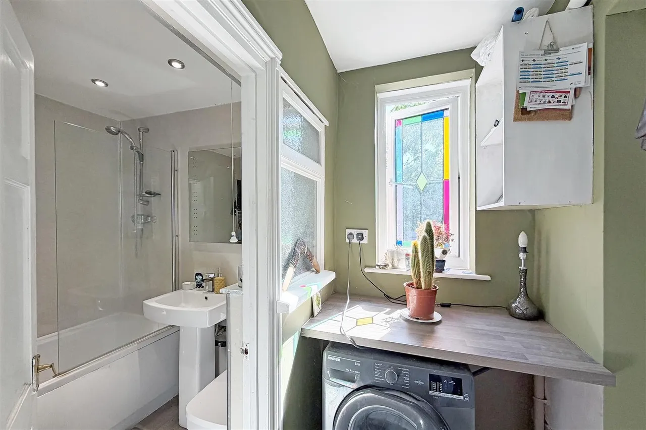 Shady Lane, Baguley, Manchester M23 9NN, photo 5