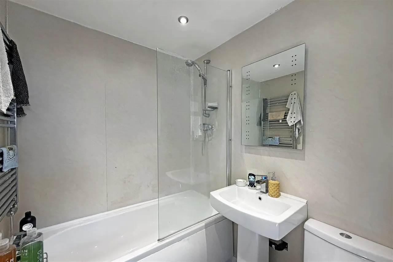 Shady Lane, Baguley, Manchester M23 9NN, photo 6