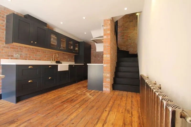2 bed house to rent — Eagle Mews, Tottenham Road, London N1 4ST