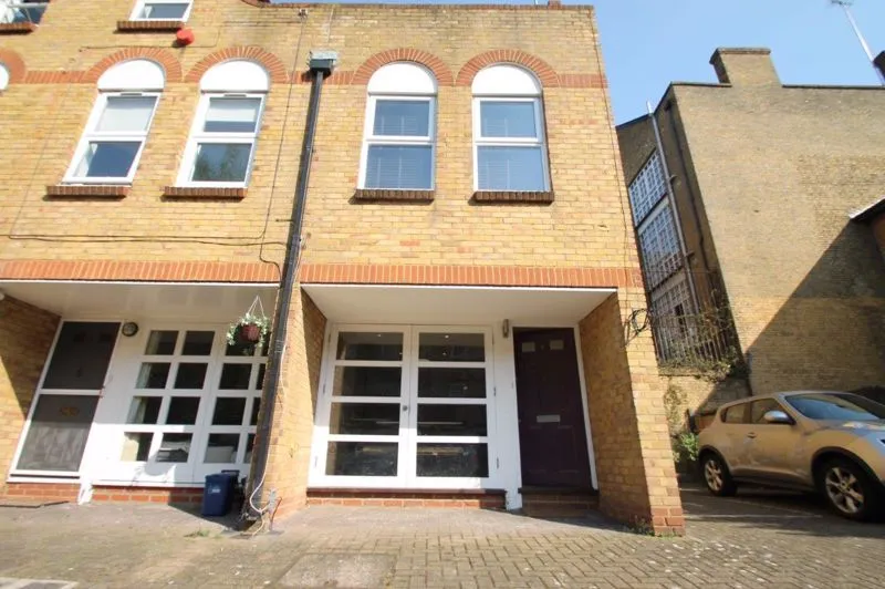 Eagle Mews, Tottenham Road, London N1 4ST, photo 8