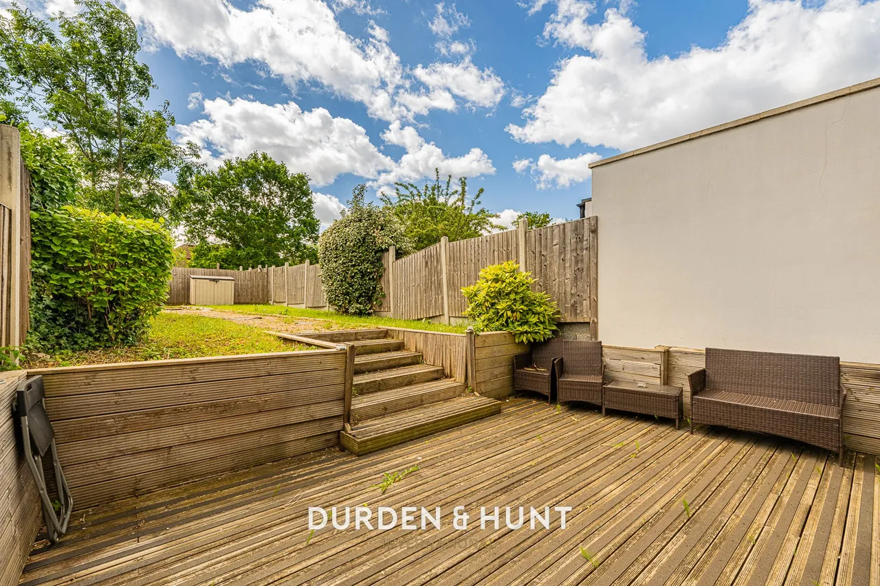 Carlton Road, Gidea Park, RM2, photo 16