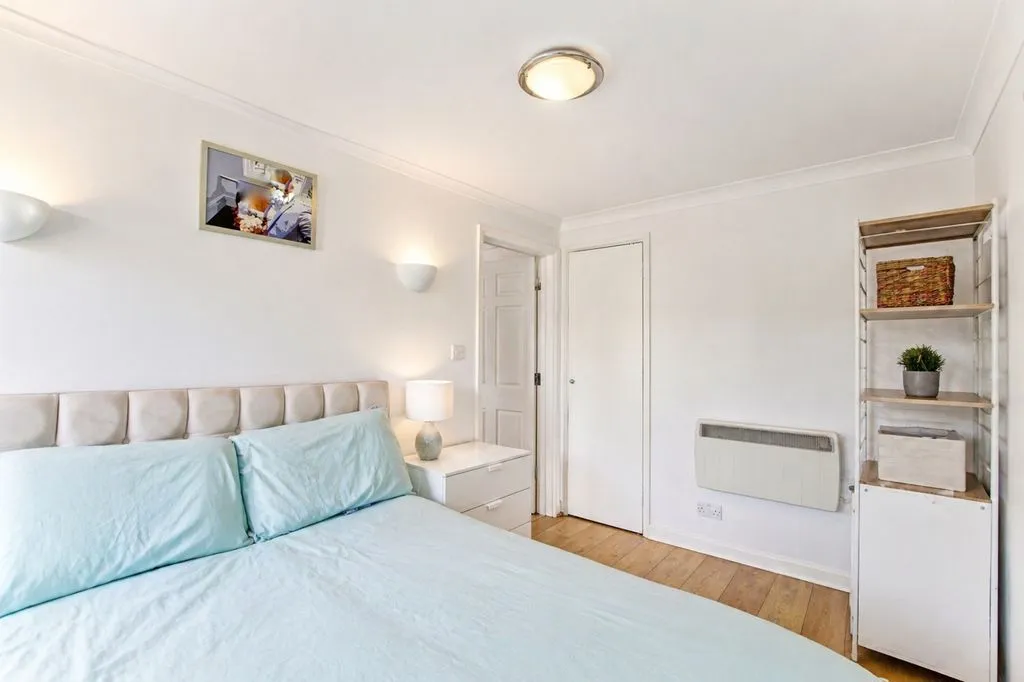 Fletcher Street, London E1 8HW, photo 9
