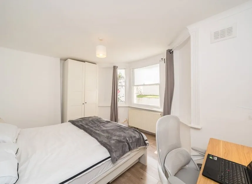 Ferndale Road, Clapham, SW4, photo 4
