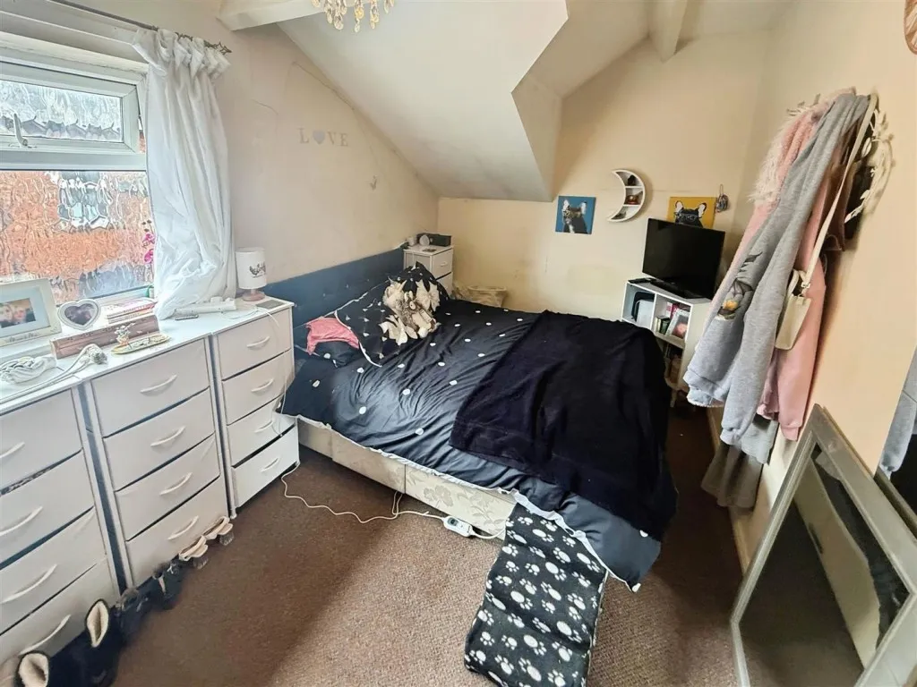 Victoria Road, Rushden, Northants, photo 9