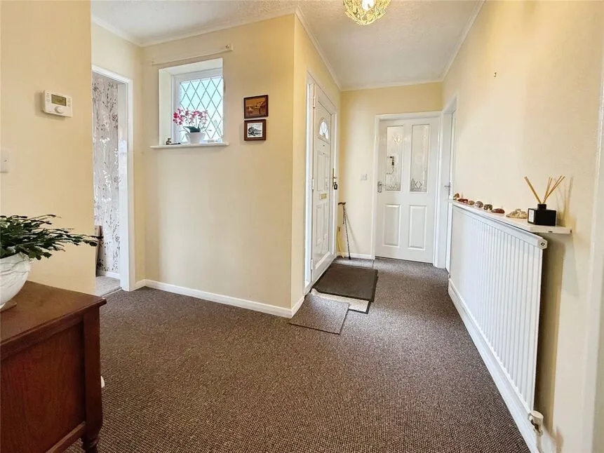 Derwent Close, North Hykeham, LN6, photo 9