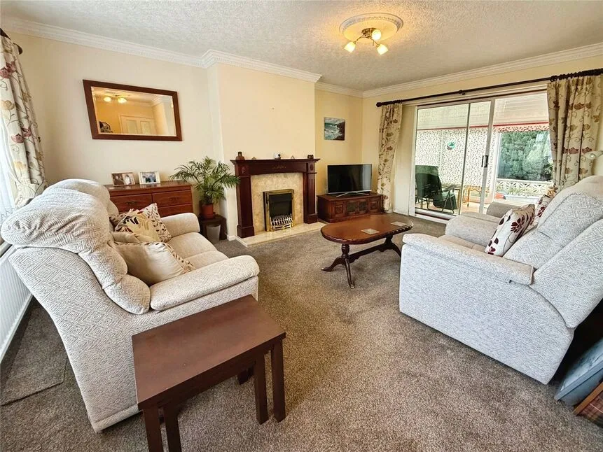 Derwent Close, North Hykeham, LN6, photo 11