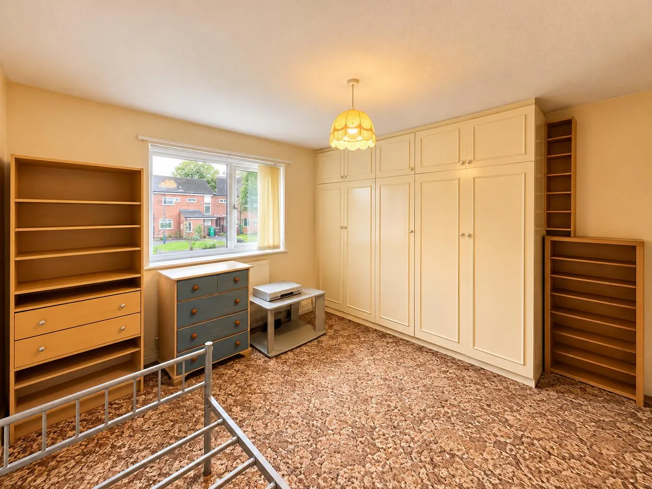 Hartford Close, Nottingham, NG2, photo 13