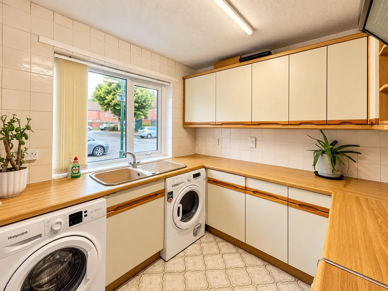 Hartford Close, Nottingham, NG2, photo 5