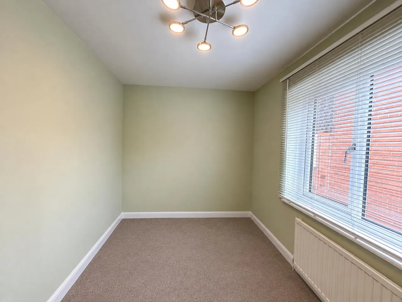 Hartford Close, Nottingham, NG2, photo 14