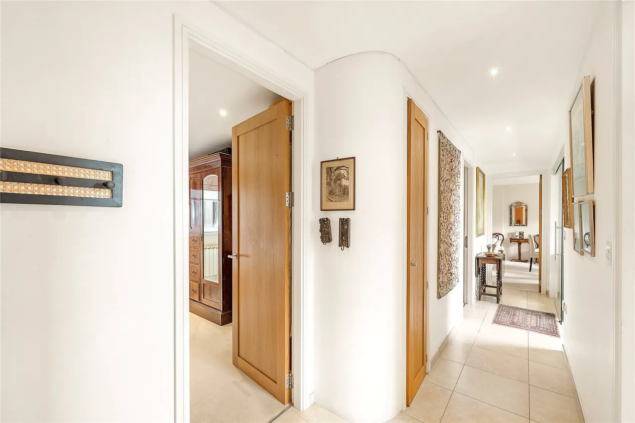 Primrose Hill Road, Primrose Hill, London, NW3, photo 6