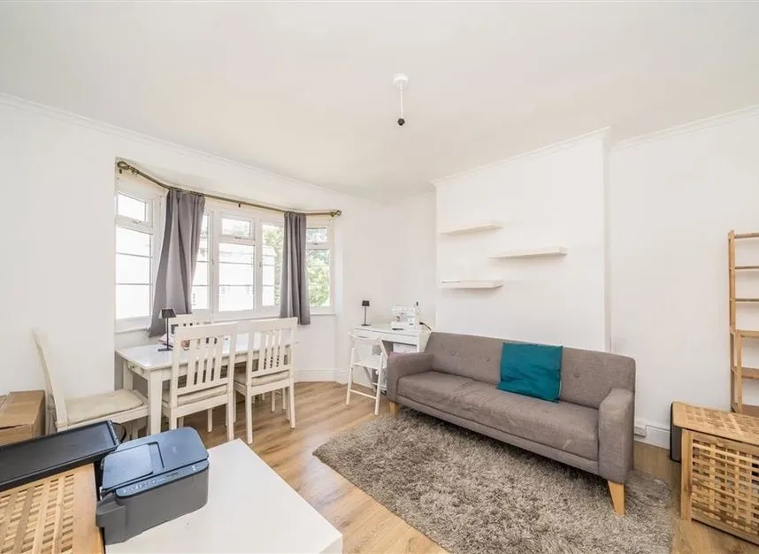 Amblecote Road, Lee, SE12, photo 2