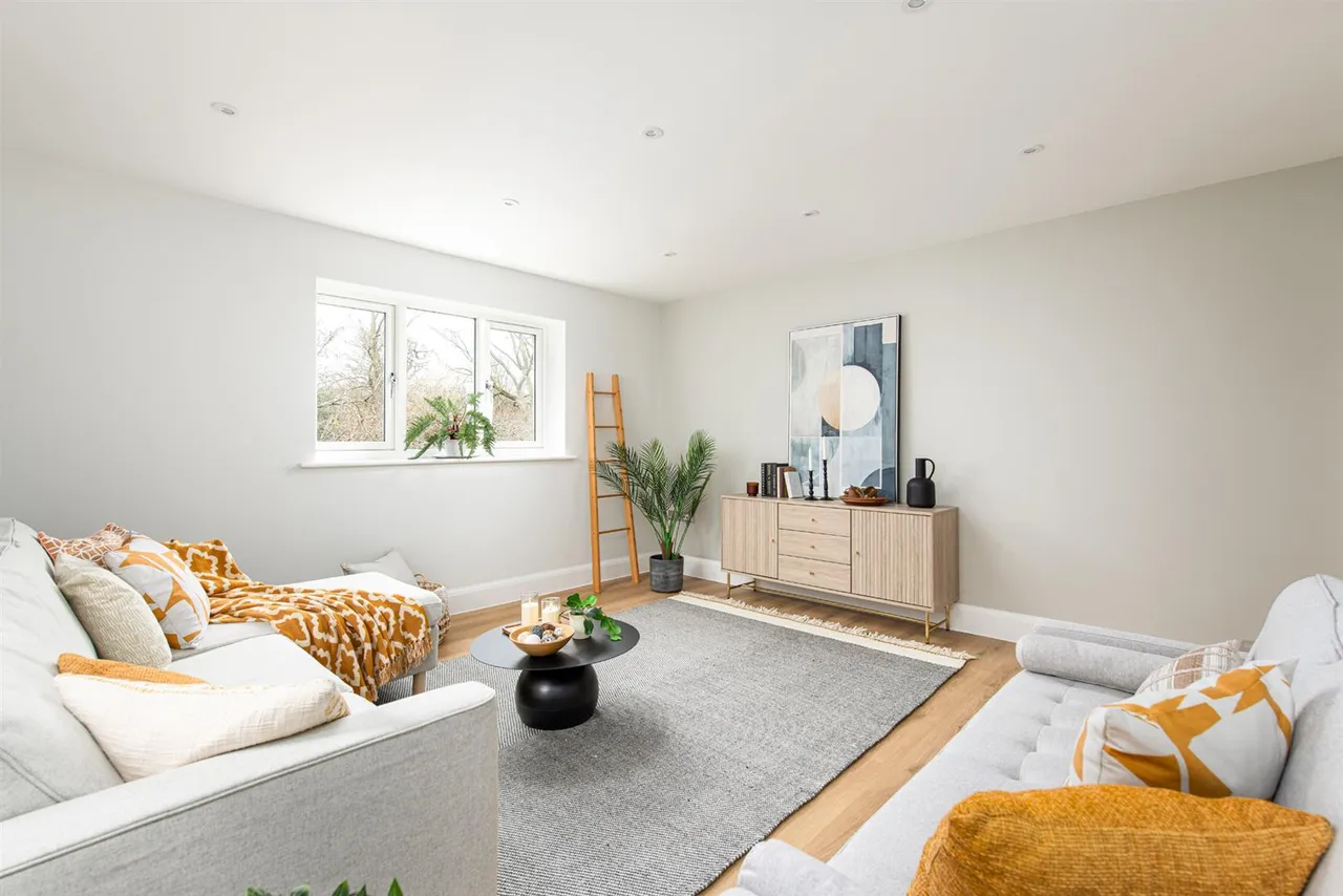 Polebarn Road, Trowbridge, BA14, photo 5