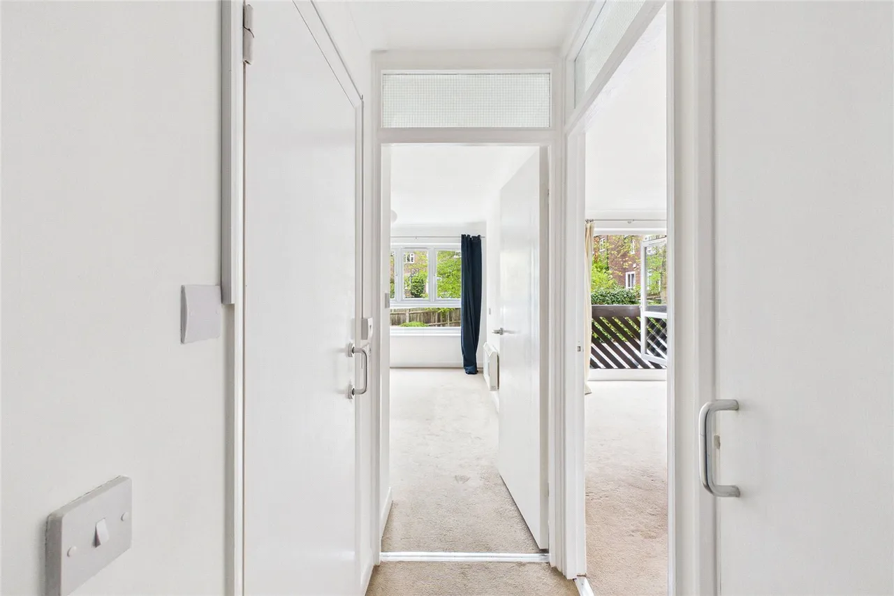 Cedar Close, London, SE21, photo 8