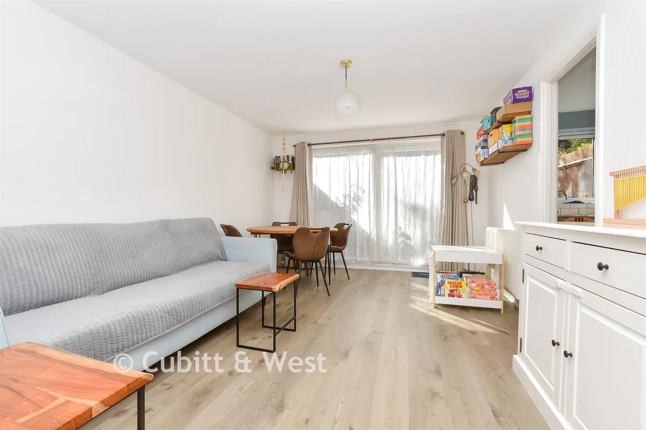 Pixton Way, Forestdale, CR0, photo 2