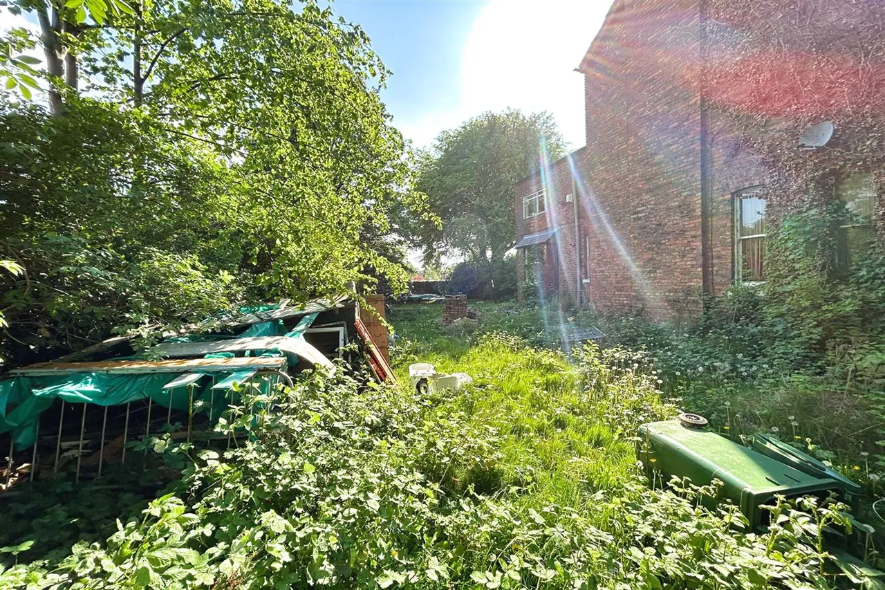 Broad Road, Sale, photo 9
