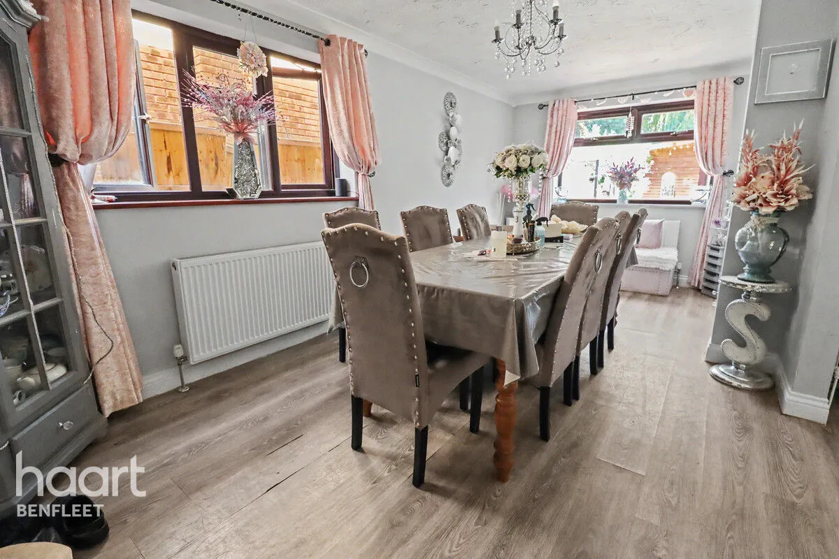 Homefields Avenue, Benfleet, SS7, photo 16