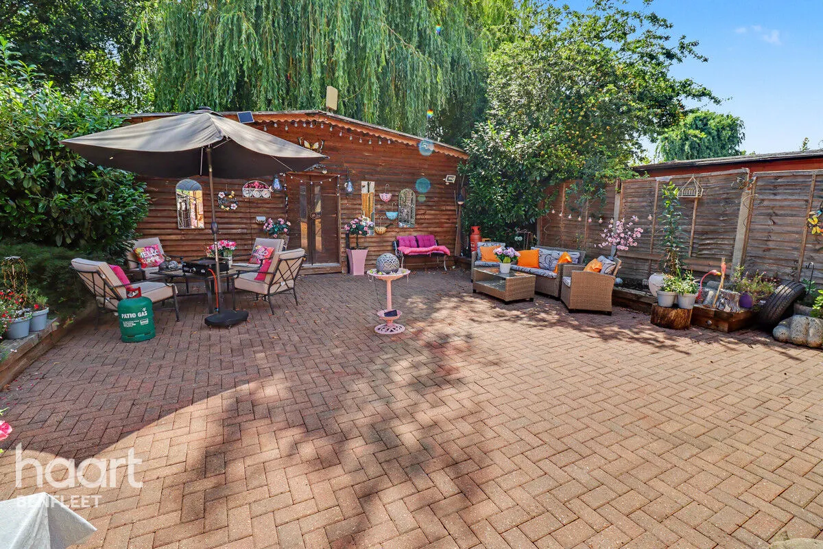 Homefields Avenue, Benfleet, SS7, photo 14