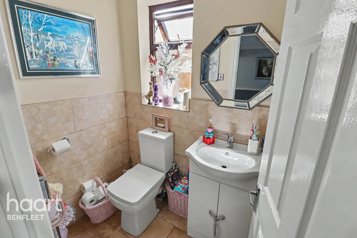 Homefields Avenue, Benfleet, SS7, photo 8