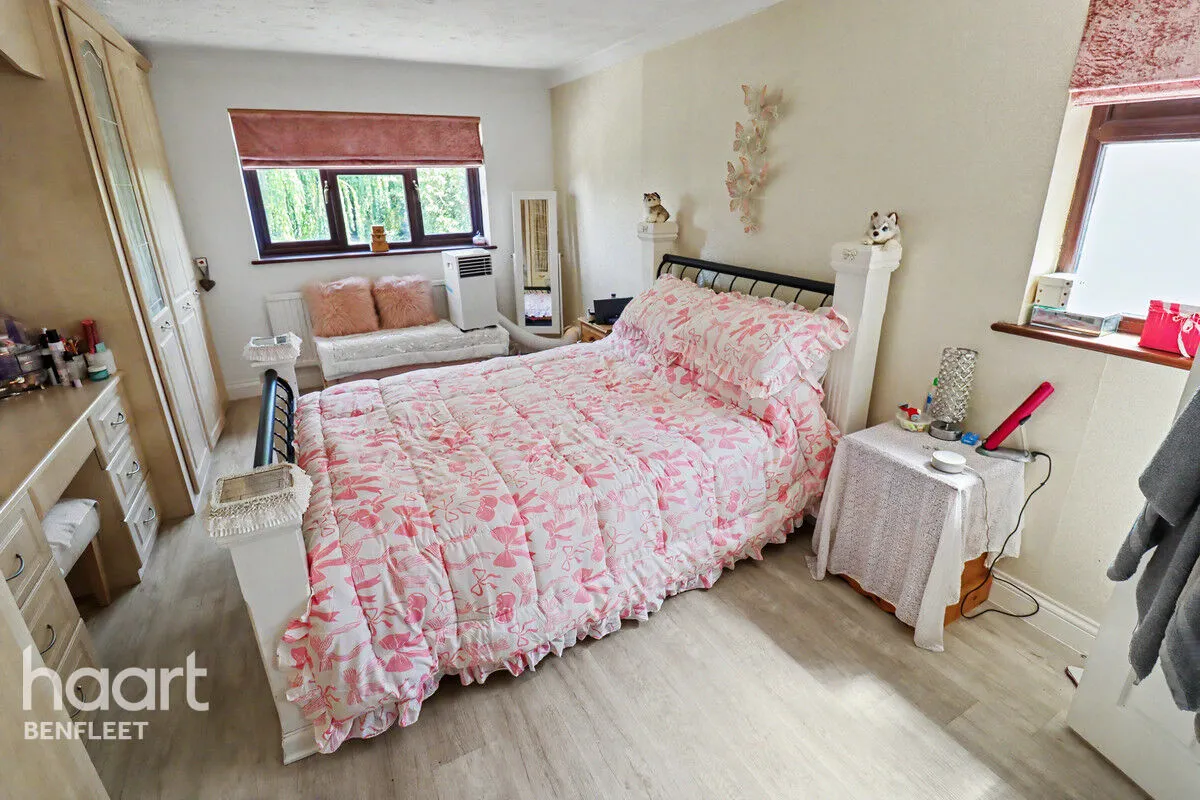 Homefields Avenue, Benfleet, SS7, photo 9