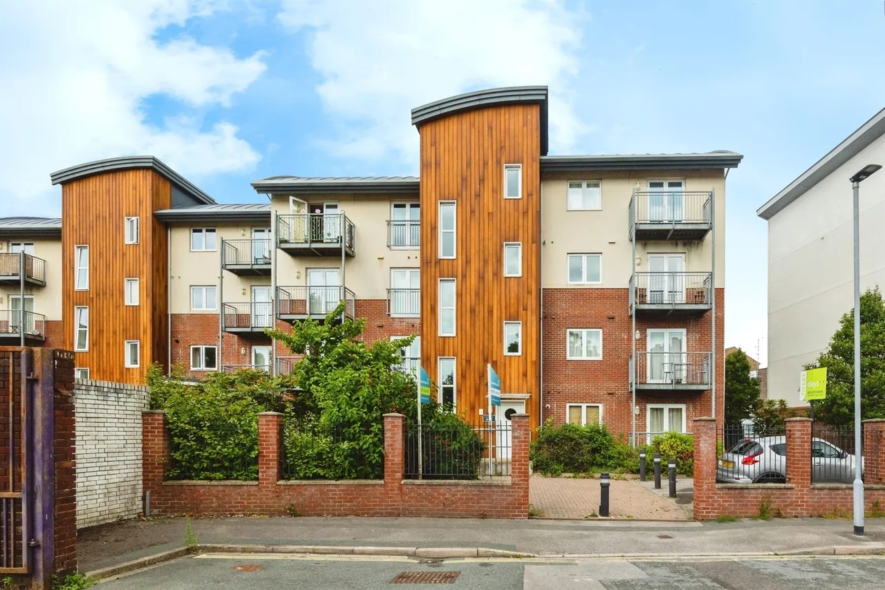 2 bed flat for sale — Lion Terrace, Portsmouth
