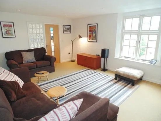 167-169 Horninglow Street, Burton Upon Trent, DE14, photo 2