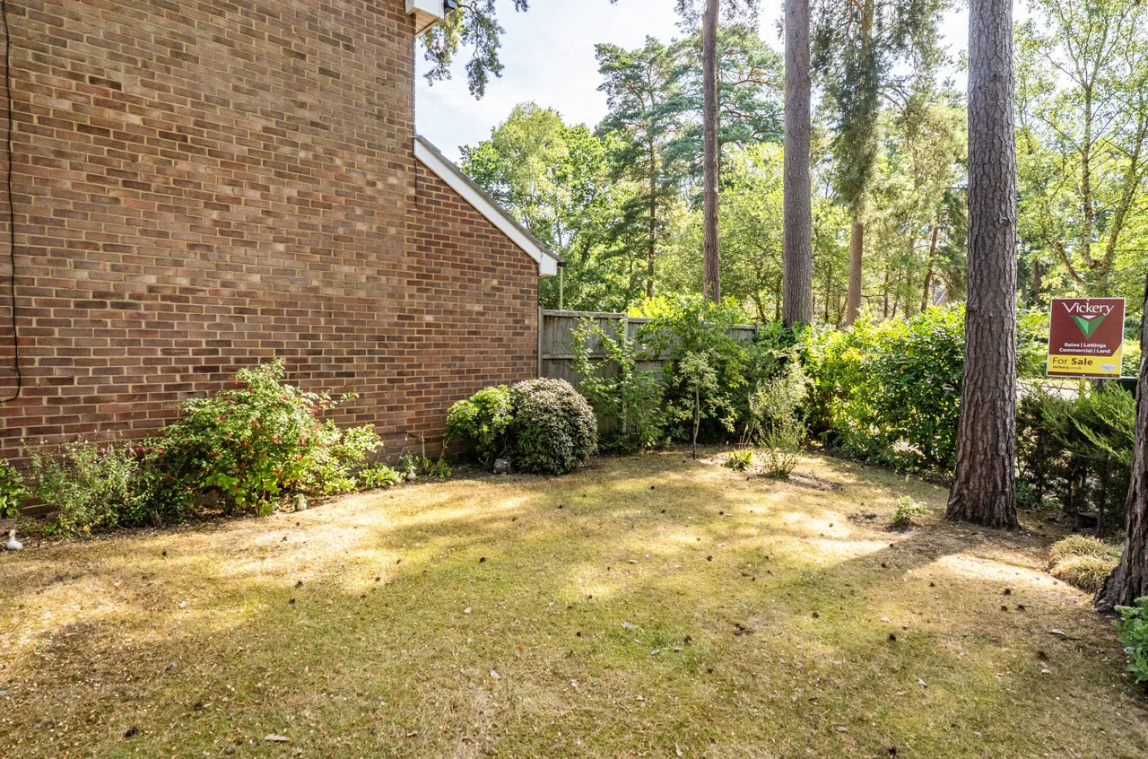 Troutbeck Walk, Camberley, Surrey, GU15 1BN, photo 12