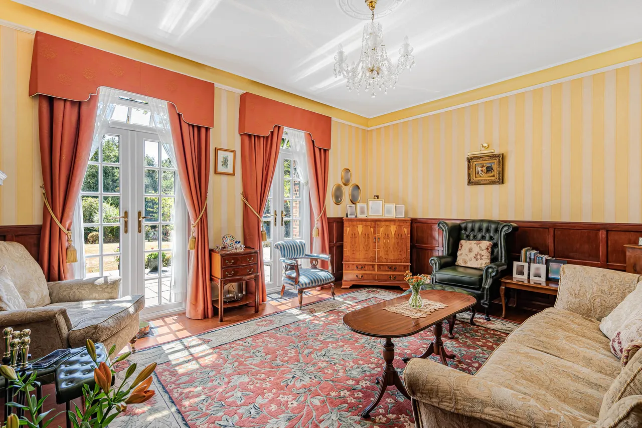 Middle Hill, Egham, TW20, photo 7