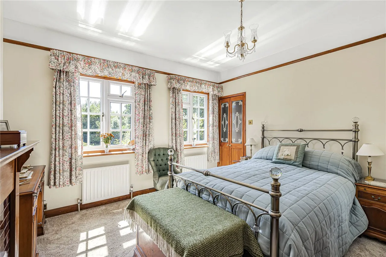 Middle Hill, Egham, TW20, photo 22
