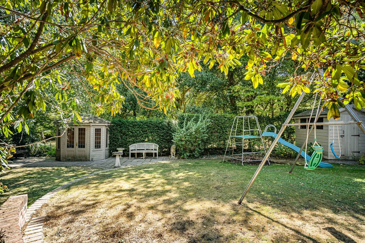 Middle Hill, Egham, TW20, photo 35