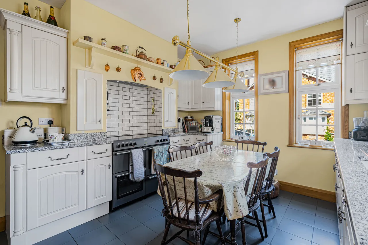 Middle Hill, Egham, TW20, photo 13