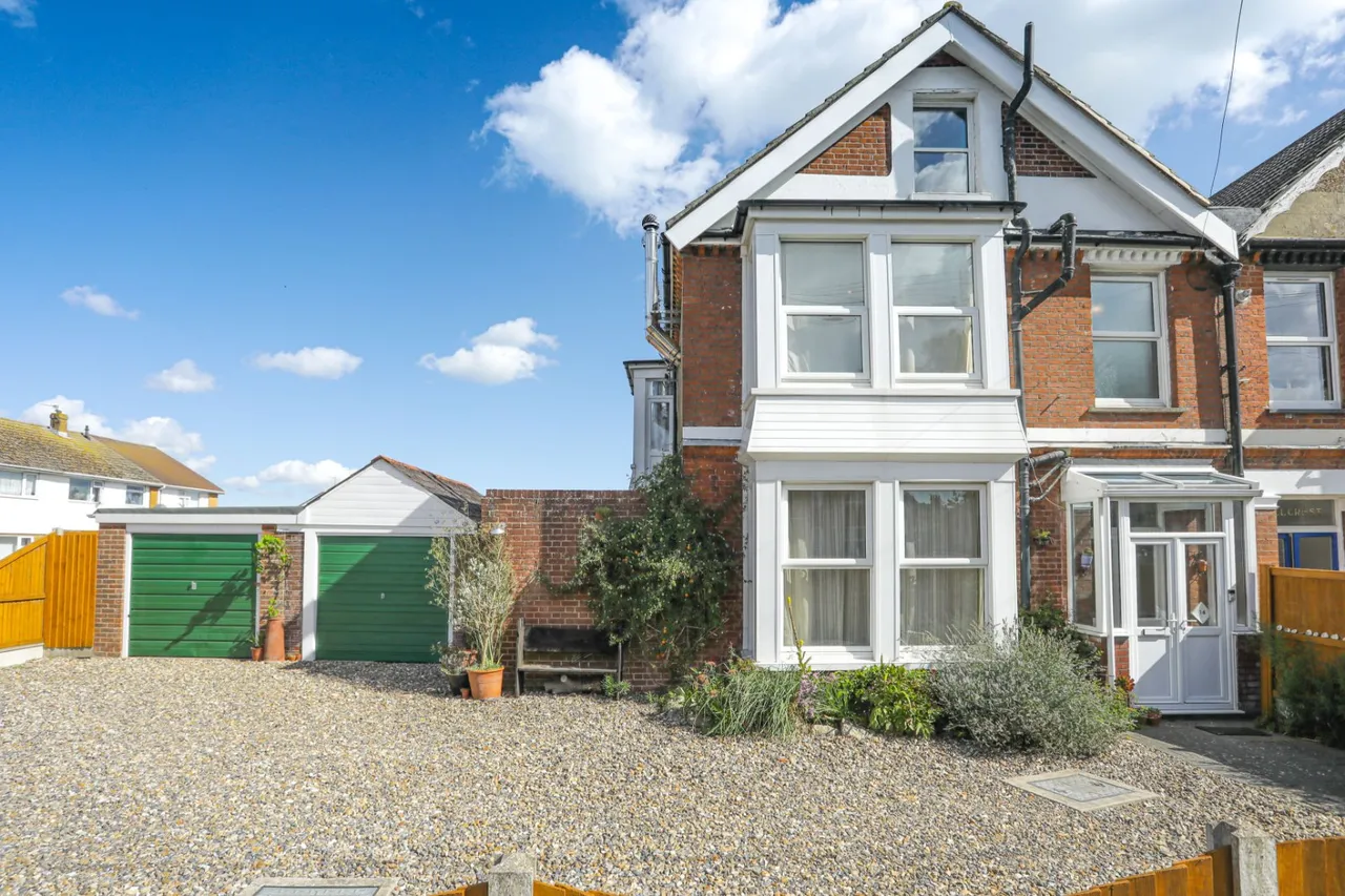 5 bed house for sale, St. Richards Road, Deal, CT14