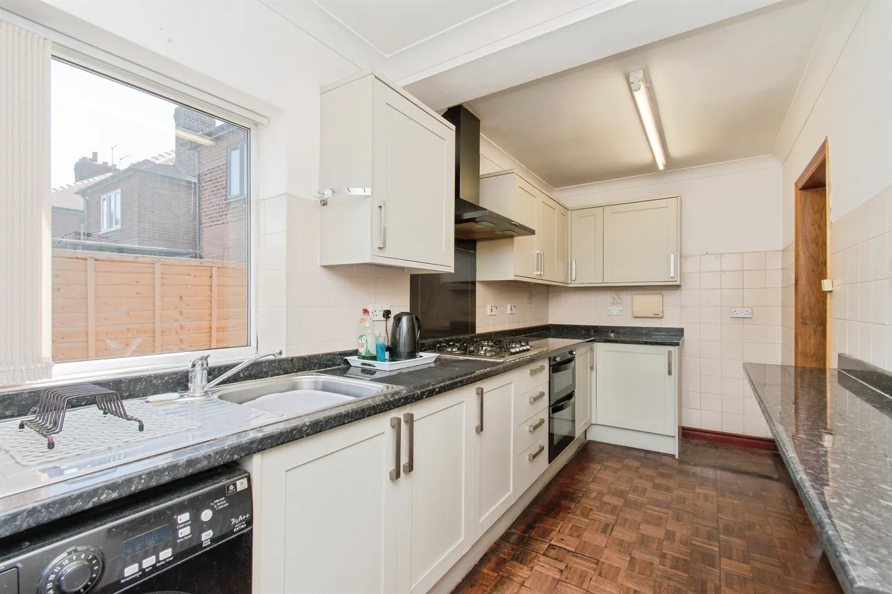 Newfield Avenue, Castleford, photo 8