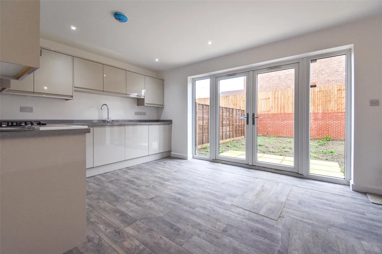 Mount Pleasant Road, Aldershot, Hampshire, GU12 4NL, photo 4