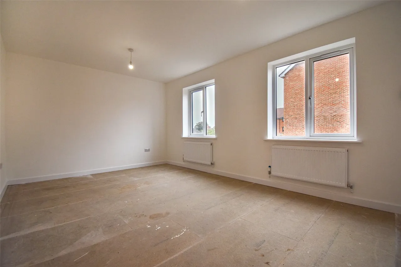 Mount Pleasant Road, Aldershot, Hampshire, GU12 4NL, photo 12