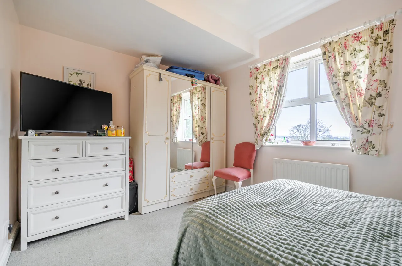 Queens Drive, Pudsey, LS28, photo 11