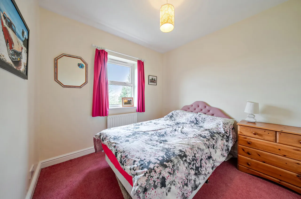 Queens Drive, Pudsey, LS28, photo 5
