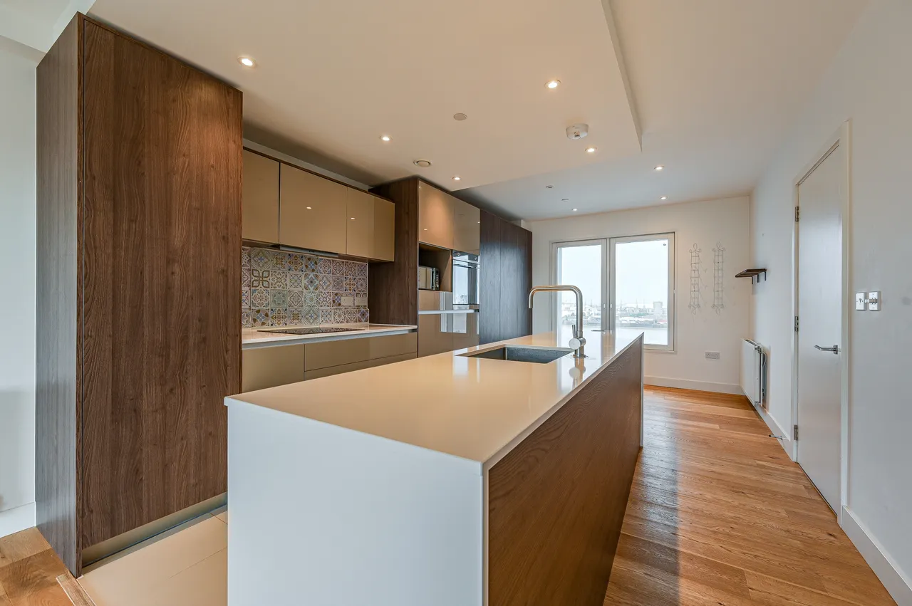 Flat 29, Hugero Point, 2 Rennie Street, London, photo 5