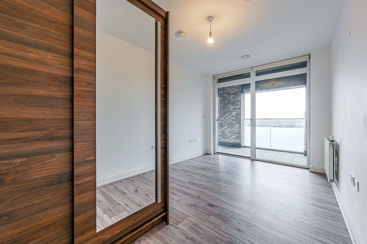 Flat 29, Hugero Point, 2 Rennie Street, London, photo 10