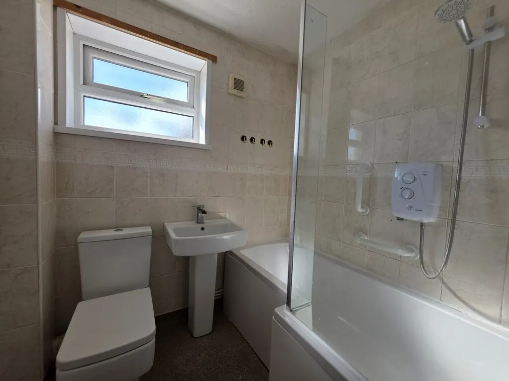 Midland Garth, Leeds LS10 2RF, photo 5
